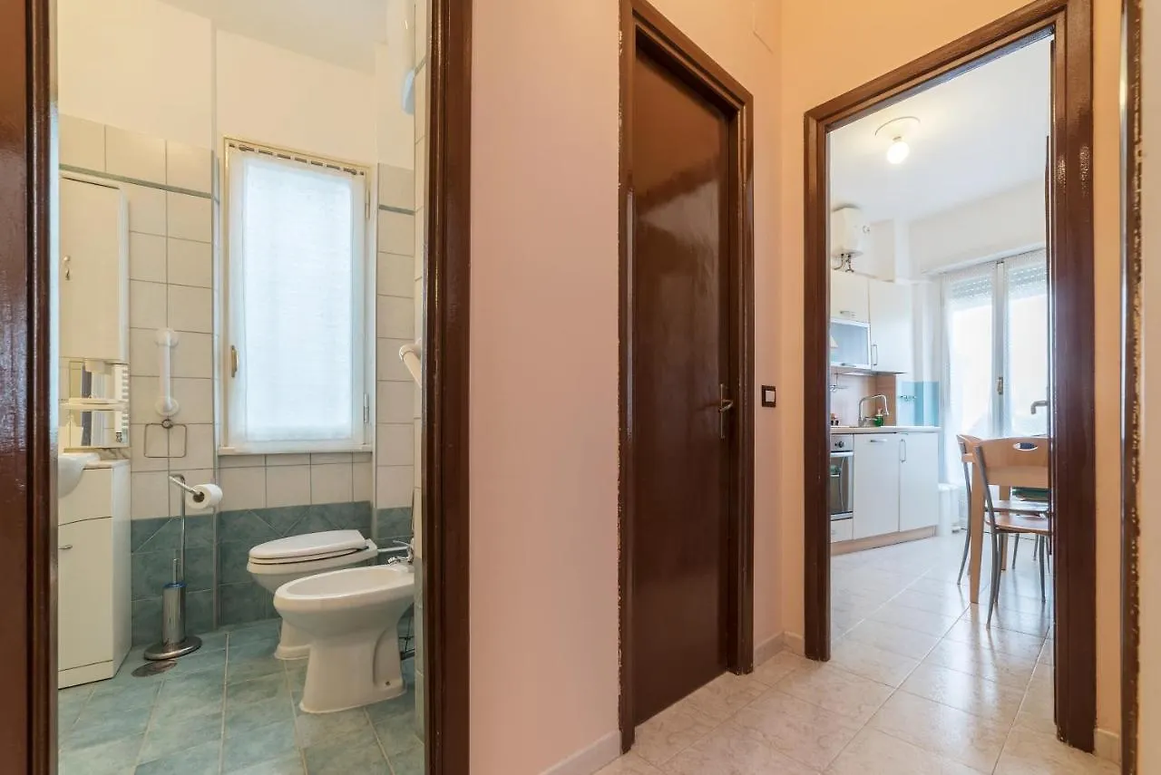 San Giovanni Apartment With Balcony Rome